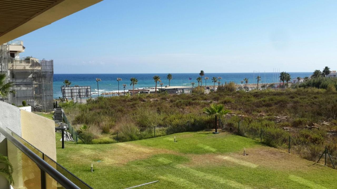 Marina Del Castillo, Duquesa Beachfront Apartment Манилва Екстериор снимка